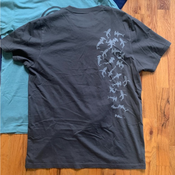 Old Navy bundle of 3 shirts size M - Picture 3 of 7